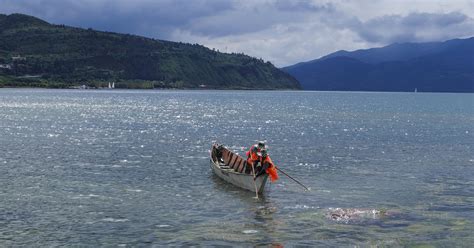 Fuxian Lake The Deepest Lake In Yunnan Is Shining On The Plateau Cgtn