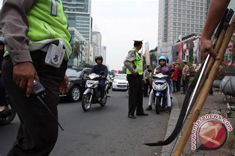 Tnipolri Sita Senjata Tajam Dari Pengguna Jalan Antara News