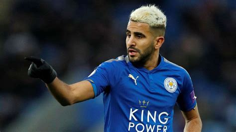 Footballeur professionnel à manchester city international algérien athlète nike. Premier League: Riyad Mahrez magic gives Leicester first win in five league games