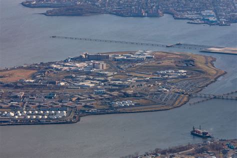 ‘renewable Rikers Act Aims To Remake The Island With Green