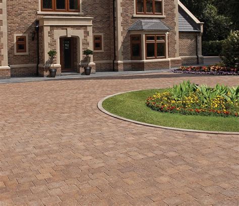 Plasmor Plaspave Sorrento Tumbled Block Paving Setts Peakstone 735m2