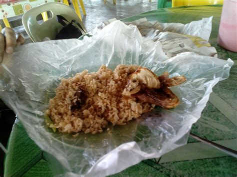 Hari ni bateri kereta kong. Tripify - Nasi Goreng McFly @ Kedai Lalat, Kuala Terengganu