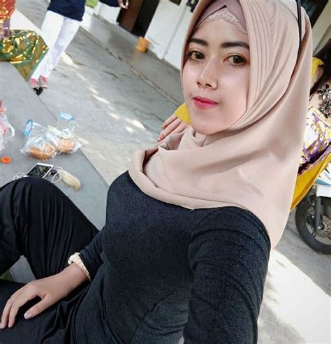 Nadia Putri Di Instagram Selfie Dulu Hijab Payudaramontok Gaya Hijab Gadis