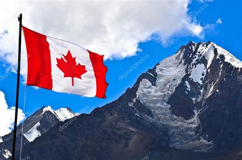 Canada Flag And Mountains — Stock Photo © Surangastock 32863527