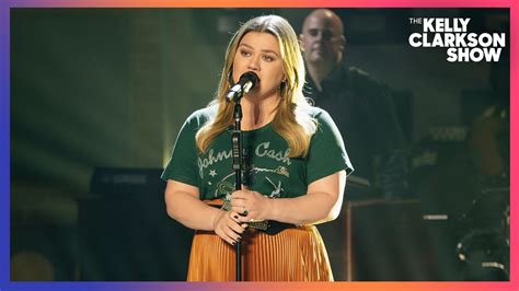Watch The Kelly Clarkson Show Official Website Highlight Kelly Clarkson Covers Falling By