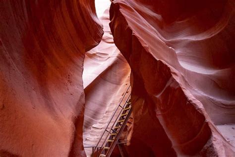 There is no way around it. Upper vs Lower Antelope Canyon - Which to Visit? | The ...
