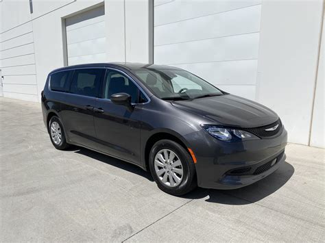 2021 Chrysler Voyager Connex Motors