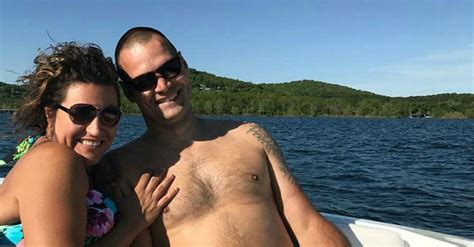 Photo Of Couple On A Boat Looks Shockingly Dirty Until You
