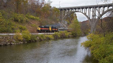 Cuyahoga Valley Scenic Railroad With Vintage Zephyr Cars Is Worth The