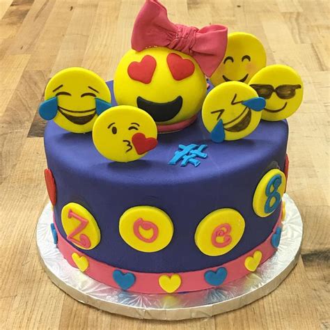 Emoji Birthday Cake Decorated Cake By Cakesburgh Cakesdecor