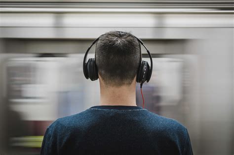 Ultimate Guide To Choosing Best Noise Cancelling Headphones