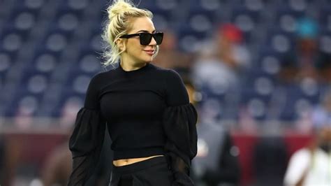 Lady Gaga Jumps From Roof Puts On Epic Super Bowl Li Halftime Show