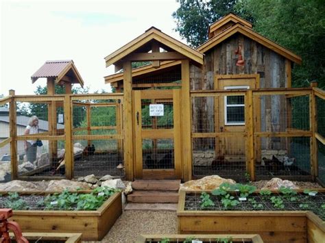 20 Stunning Chicken Coops Design Ideas For Your Lovely Birds The