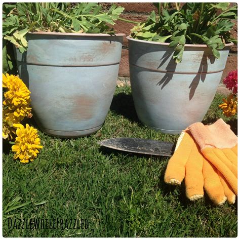 How To Make New Plastic Pots Look Old With Paint Plastic Flower Pots