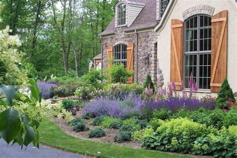 French Country Front Yard Landscaping Exterior French Country House