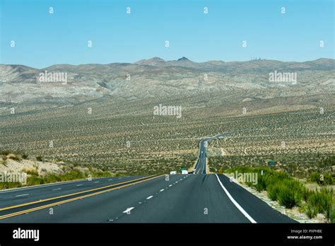 Highway Us 395 Through The Mojave Desert With Views Of Desert Scenery