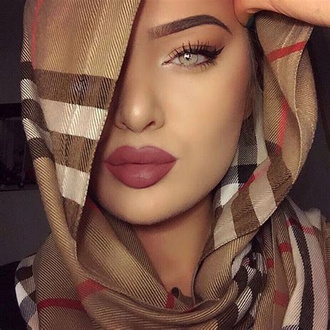 Pin By Love Always B Marcella On Sensuality Hijab Makeup Simple Makeup Beautiful Hijab