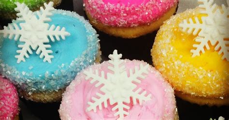 Lola Pearl Bake Shoppe Snowflake Cupcakes A Haiku