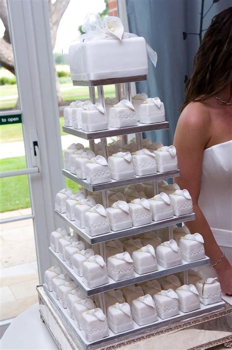 Top 20 Square Wedding Cakes That Wow Roses And Rings