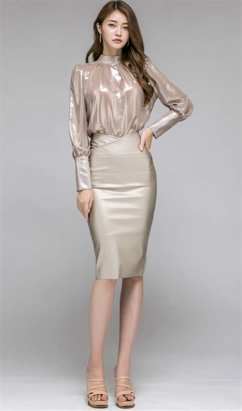 「leather skirt（asia）」おしゃれまとめの人気アイデア｜pinterest｜pinner ファッション おしゃれな女性 ファッションスタイル