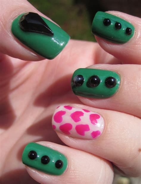 Simple And Smart Nail Art Ideas