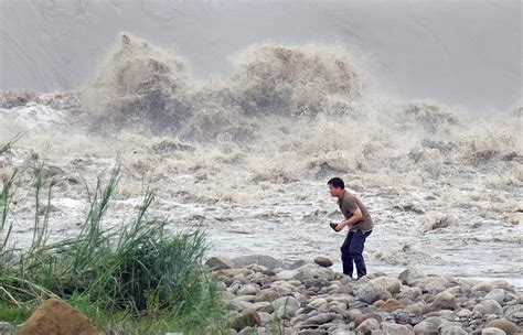 China Typhoon Landfall Made In The East Two Dead In Taiwan