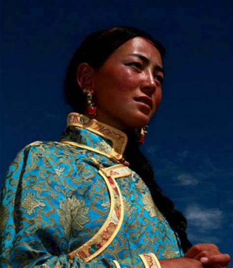Tibetan Woman In Traditional Costume Tibetan Woman Tibetan People People Photography