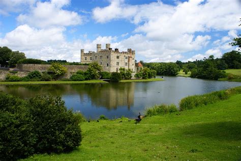 Leeds castle is located in kent and is one of the most scenic castles in the uk. The Best Castles In England: 20 English Castles To Visit