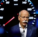 Dieter Zetsche im i8: Mit diesem Video foppt BMW den Daimler-Chef - WELT