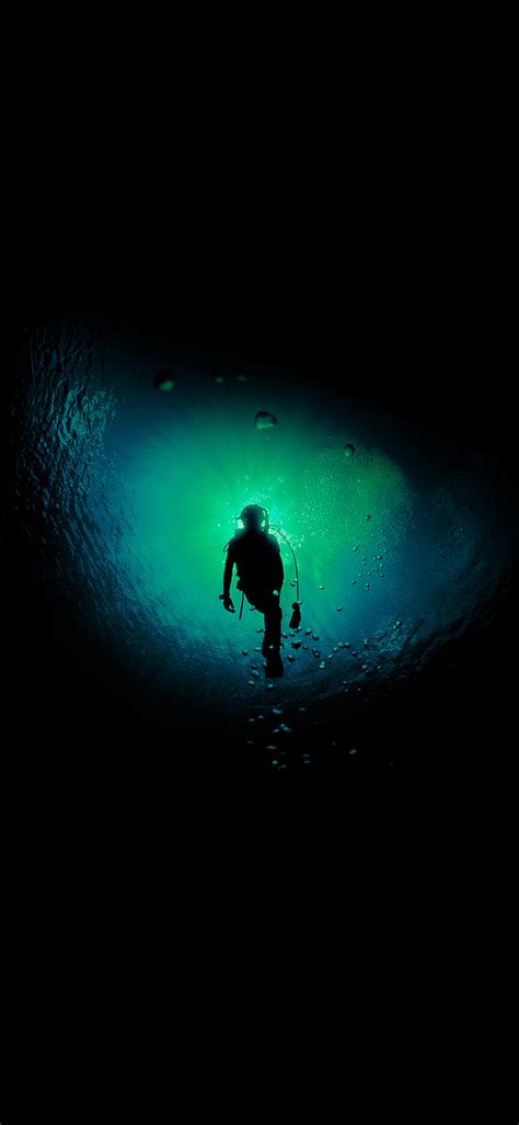 Deep Blue Dark Ocean Dive Iphone X Wallpapers Free Download