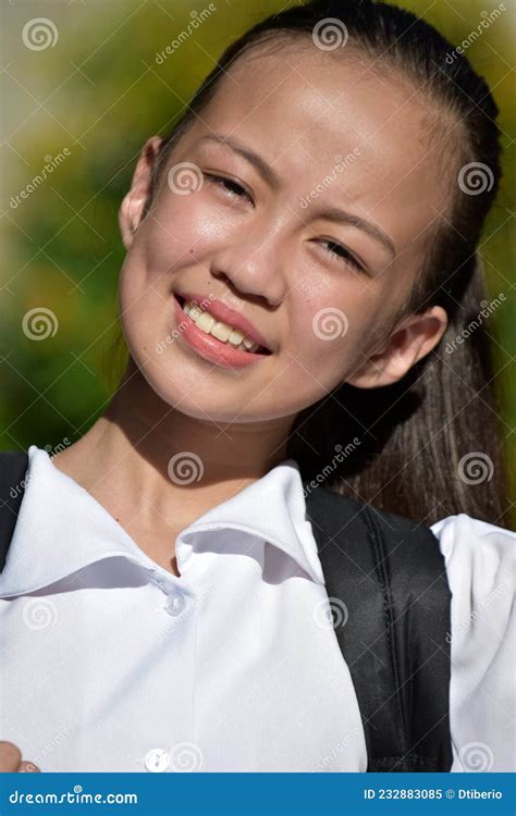 portrait d une jeune fille philippine image stock image du gosse fille 232883085