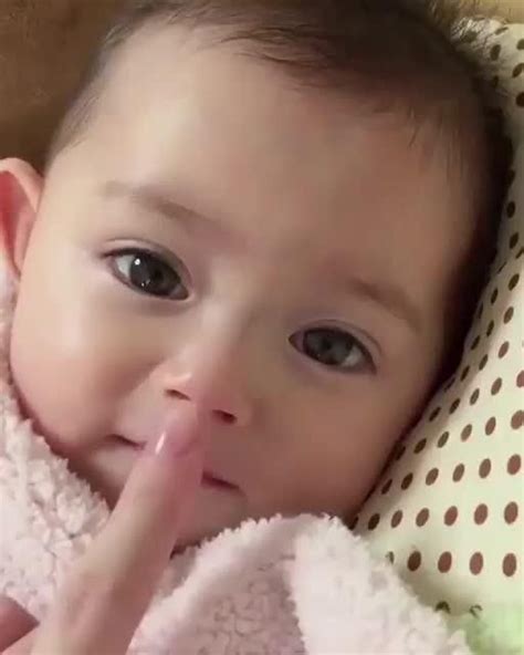 美形すぎる！かわいい赤ちゃんの笑顔 赤ちゃん 笑顔 かわいい赤ちゃん 韓国の赤ちゃん