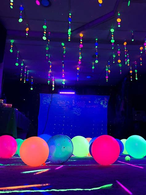 8 Stunning Ways To Decorate For A Glow Party Neon Party Glow Party
