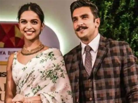 Deepika Padukone Ranveer Singh Say No To Wedding Ts Urge Guests To