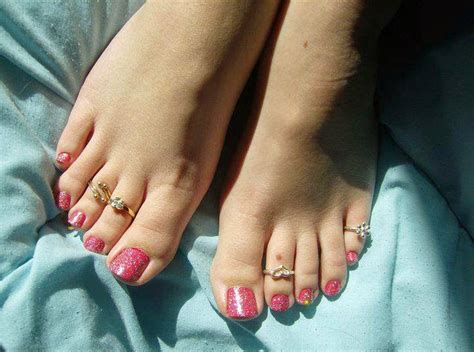 Female Feet Loveable Legs Lickable Toes