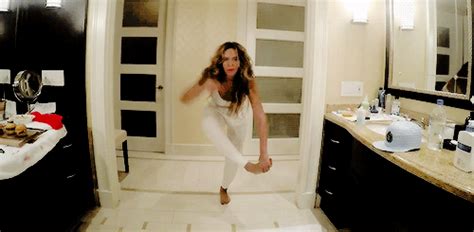 beyoncé s 7 11 video 13 dance moves you should try to bust out this weekend—watch and learn e