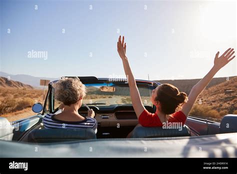 Mother Daughter Cheering Roadtrip Mom Mothers Mum Daughters