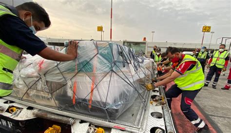 Con la llegada a méxico de la vacuna cvncov, desarrollada por curevac, en donde se iniciará la fase 3 del biológico de origen alemán, las autoridades buscan voluntarios para realizar algunos estudios. CureVac: Llega a México vacuna CureVac para ensayos ...