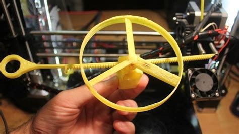 Propeller Toy That Anyone Can Make Can Fly 4 Stories High Video