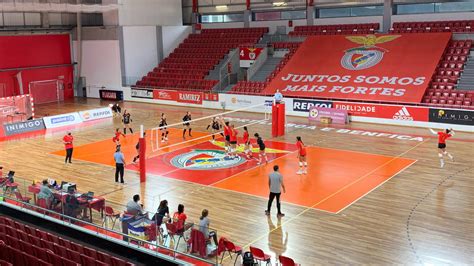 É administrada pela confederação brasileira de voleibol (cbv) e representa o brasil nas competições internacionais de vôlei. Benfica Clube K Campeonato Voleibol Feminino - SL Benfica