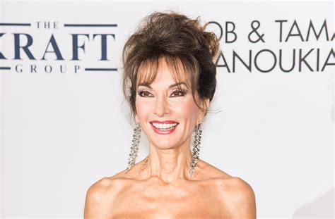 Susan Lucci 71 Hits Barbados Looking A Fraction Of Her Age In A