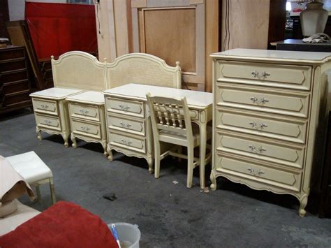 Comes with dresser ,2 night stands , king size. Vintage Henry Link French Provincial bedroom furniture ...