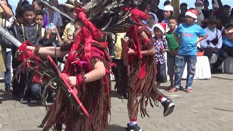 tarian kabasaran suku minahasa lestarikan budaya indonesia youtube