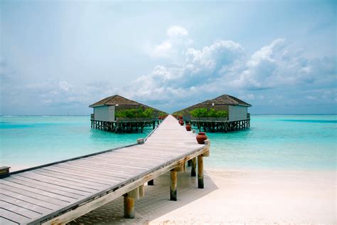 موهيلي (فومبوني)، أنجوان (موتسامودو)، القمر الكبير (موروني). مقارنة سياحية بين جزر القمر و جزر المالديف | المرسال