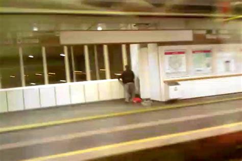 Couple Caught Having Sex At Underground Train Station In Vienna Daily