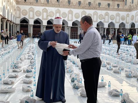 120 ألف وجبة في رمضان وكيل الأزهر يتفقد تجهيزات الجامع الأزهر للإفطار
