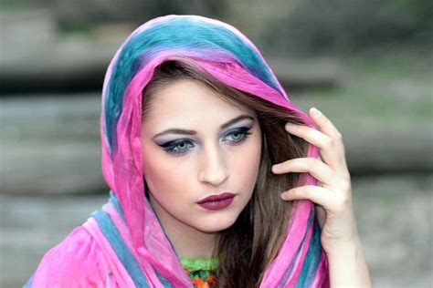 Hd Wallpaper Womans Gray Hijab Eyes Girl Scarf Mysterious Women