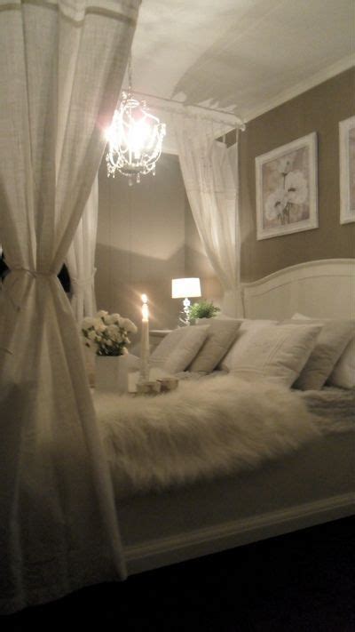 16 romantic canopy beds ideas for girls. Romantic bedroom with canopy bed and comfy fur throw ...