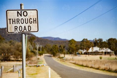 Image Of No Through Road Sign On Rural Country Road Austockphoto