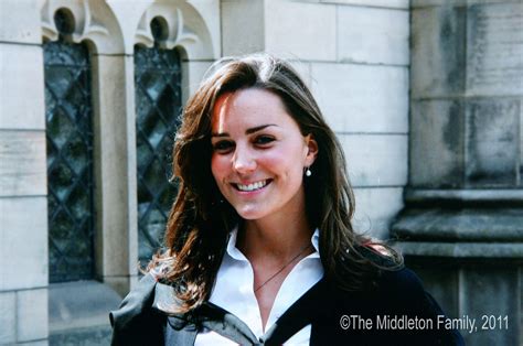 Kate Middleton La Biografía E Historia De La Duquesa De Cambridge Vogue